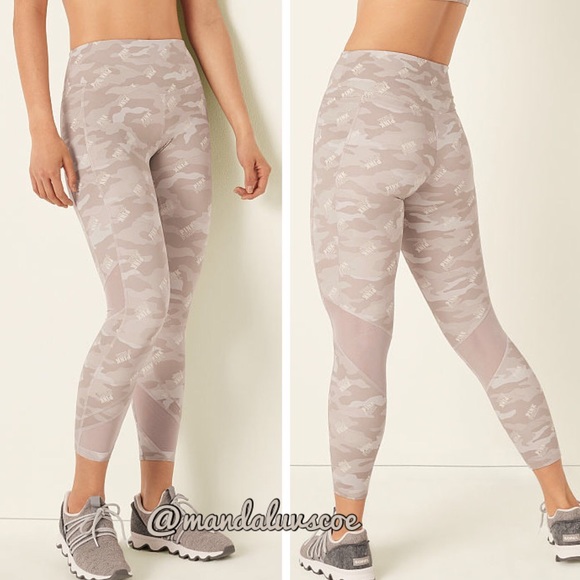 💗VS PINK ULTIMATE V POLAR CAMO LOGO LEGGINGS - Picture 2 of 8